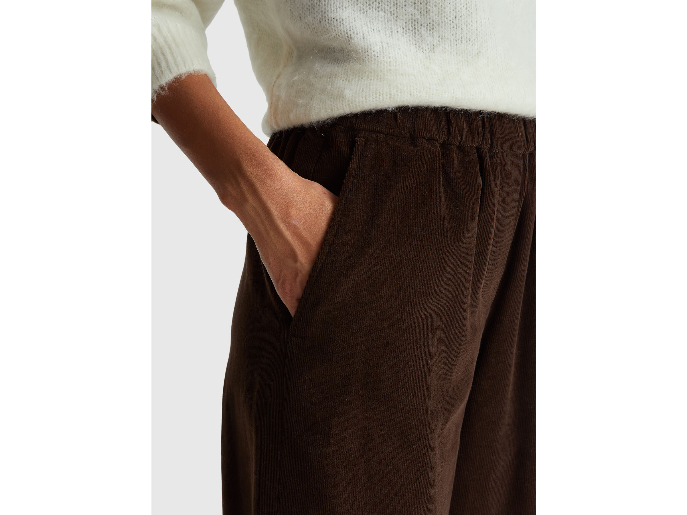 TROUSERS Women image number 4